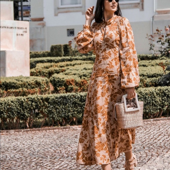 Zara Floral Midi Dress - Picture 10 of 16